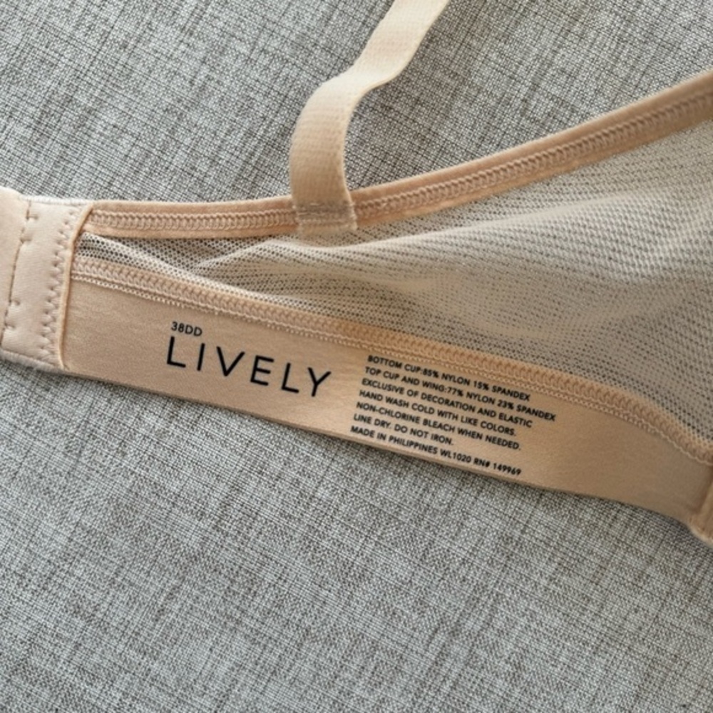 Lively All-Day Deep V No-Wire wireless Nude bra T shirt with J‎ hooks 38DD - Picture 9 of 9